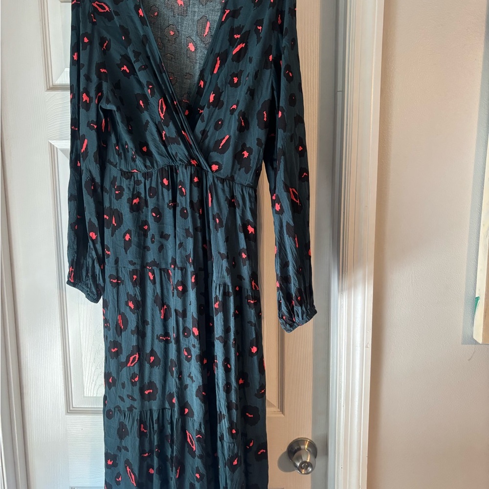 SHEIN Green and pink leopard Patterned Long Sleeve Dress